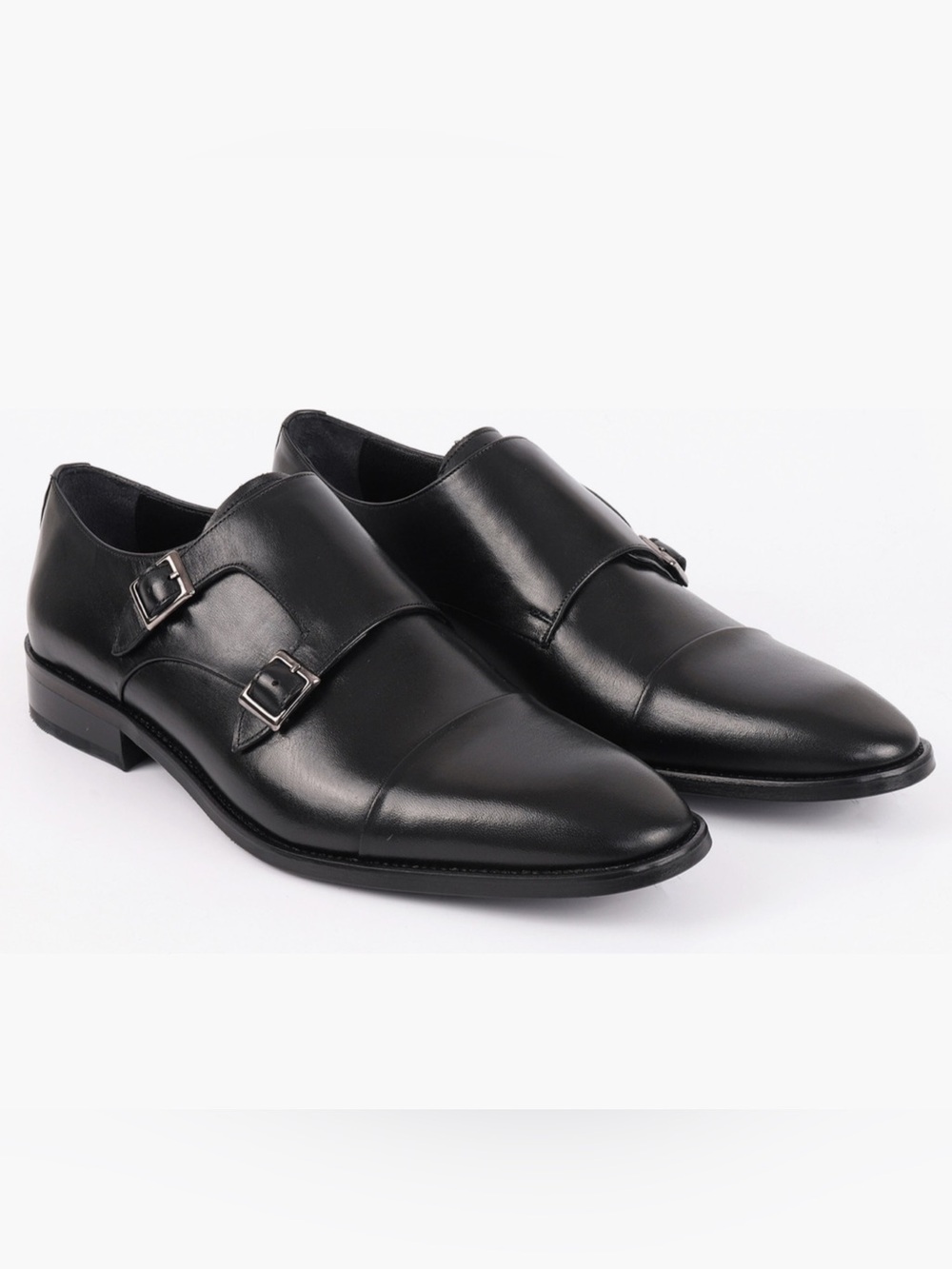 Vella Pais Double Monk Dress Shoes
Size 9
New in box!